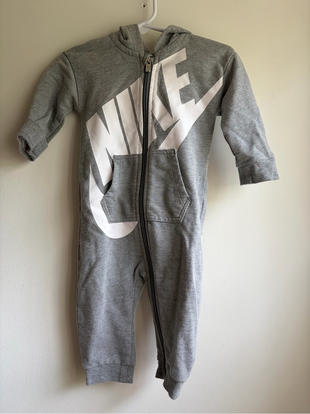 Nike Baby Hooded Zip Up Romper Coverall Gray White Size 9M Unisex Active EUC